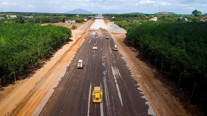 Cao tốc Dầu Giây - Phan Thiết đang từng bước hoàn thiện để về đích cuối năm 2022